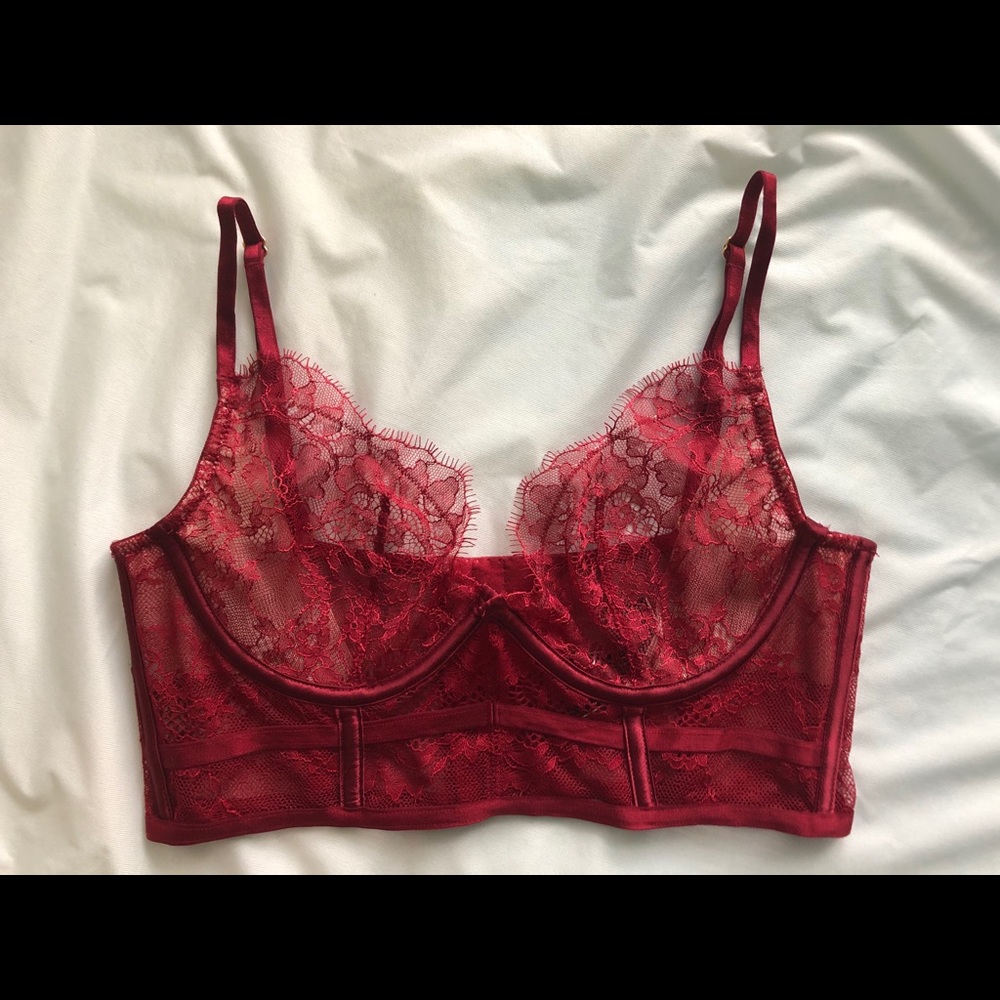 Victoria’s Secret Very Sexy Lace Bra